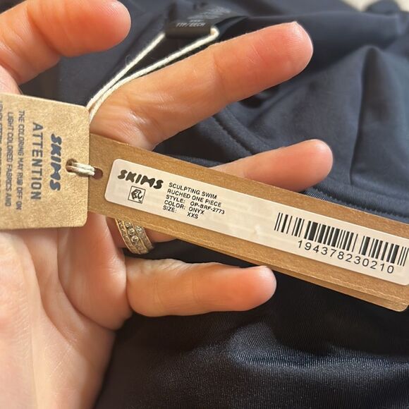 SKIMS Sculpting Swim Dress Women  XXS Onyx Ruched One Piece Shaping Flattering - Picture 4 of 4